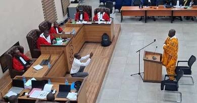 Reprise des dépositions dans le procès du colonel Bienvenue Lamah au tribunal de Dixinn