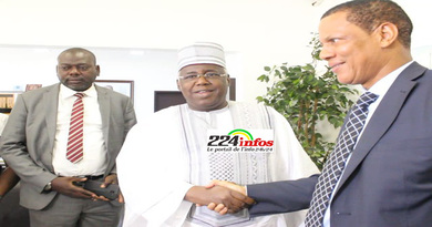 Sécurité des travailleurs : L’USTG conduite par Abdoulaye Sow échange avec le ministre de la sécurité Sécurité des travailleurs : L’USTG conduite par Abdoulaye Sow échange avec le ministre de la sécurité