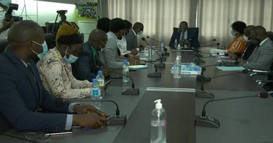 SADEN2021 : le comité d’organisation reçu par le premier ministre à la primature SADEN2021 : le comité d’organisation reçu par le premier ministre à la primature