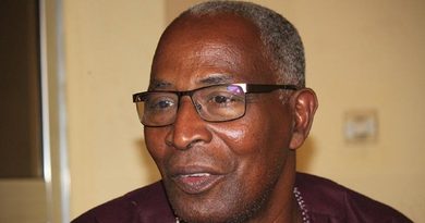 Décès d’Arafat : « une immense perte pour la communauté des musiciens africains », dit Bah Oury Décès d’Arafat : « une immense perte pour la communauté des musiciens africains », dit Bah Oury