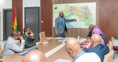 Guinée : Amadou Oury Bah met la pression pour accélérer les grands projets d'infrastructures