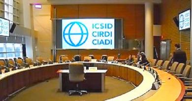 Guinée : une plainte de 100 millions de dollars ravive les tensions autour des permis miniers