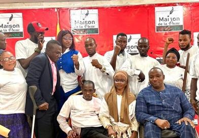 Guinée : des diplômés en situation de handicap exigent leur intégration dans la fonction publique...