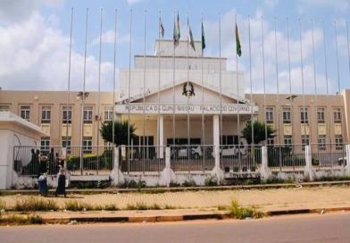 Guinée-Bissau en crise : tirs près du palais présidentiel et incertitude politique en pleine attente des résultats électoraux...