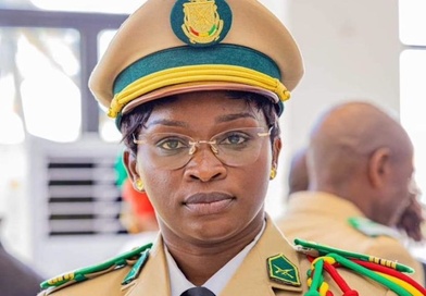 CNSP: La Colonelle Aminata Diallo réussie la gestion du plan de carrière des cadres et améliore la qualité de service de l’institution (Hamzah Bah)...