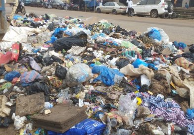 Conakry : condamné pour dépôt d’ordures, Alpha Issiaga Bah écope de 500 000 GNF d’amende...