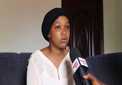 Une candidate au BEPC indécemment fouillée en public : « Il faut les fouiller, mais il ya un certain code de conduite à respecter » affirme Fatoumata Diaraye Bah...