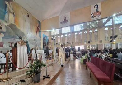 Noël célébré dans la ferveur à la paroisse Anne-Marie Javouhey de Nongo...