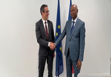 France/Paris : Referendum et Élection au menu des échanges entre le Président de la HAC Guinee et le nouveau Président de l’ARCOM FRANCE...