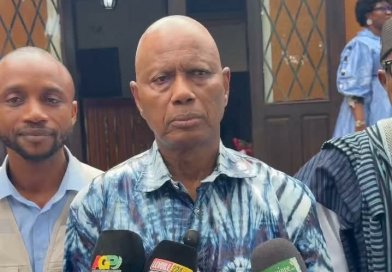 Médias en Guinée : la HAC passe à l’offensive contre les médias non autorisés...