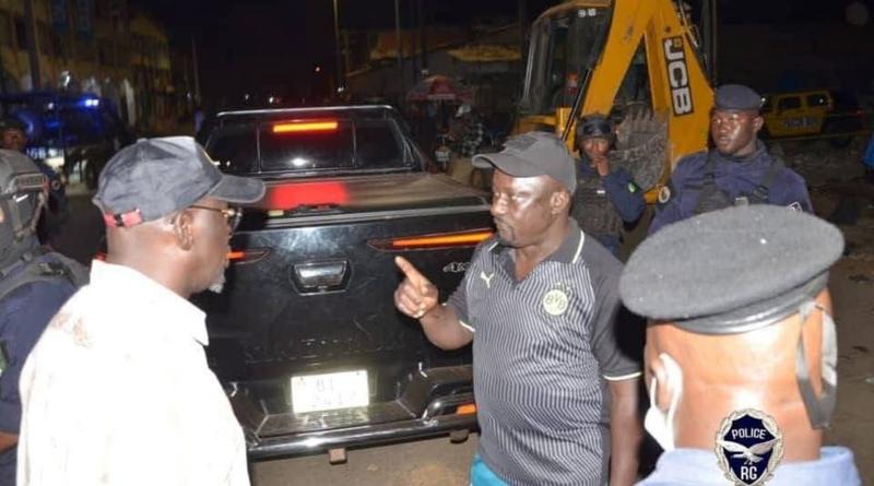 Madina : opération coup de poing nocturne pour désengorger les routes, la police nationale passe à l’action Madina : opération coup de poing nocturne pour désengorger les routes, la police nationale passe à l’action