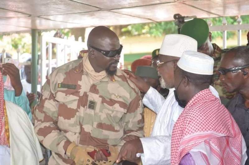 Colonel Mamady Doumbouya chez le patriarche de la basse cote