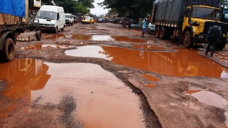 conakry-mauvaises-routes