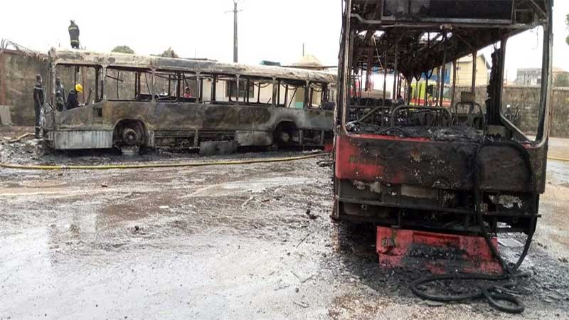 incendie-bus-conakry