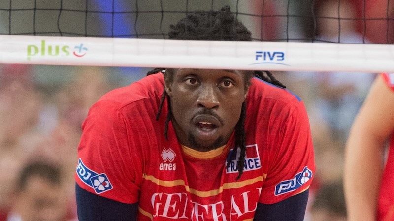 mory-sidibe-match-voley