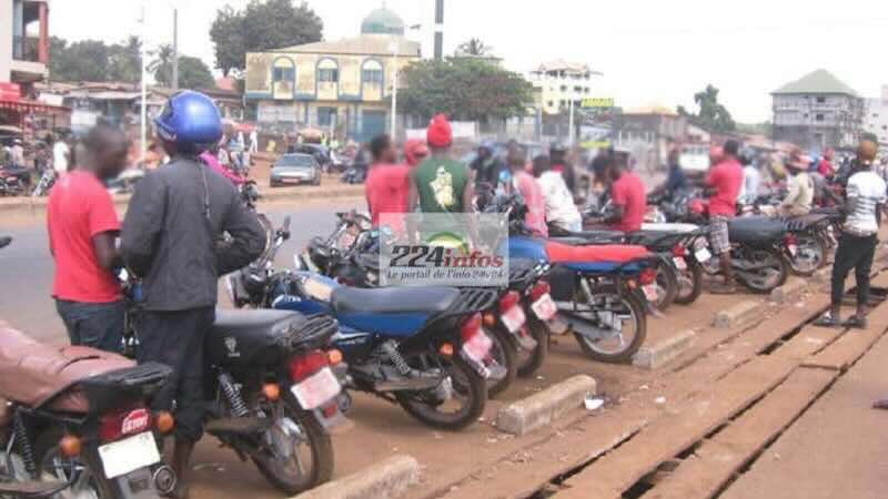 Taxi-moto en Guinée