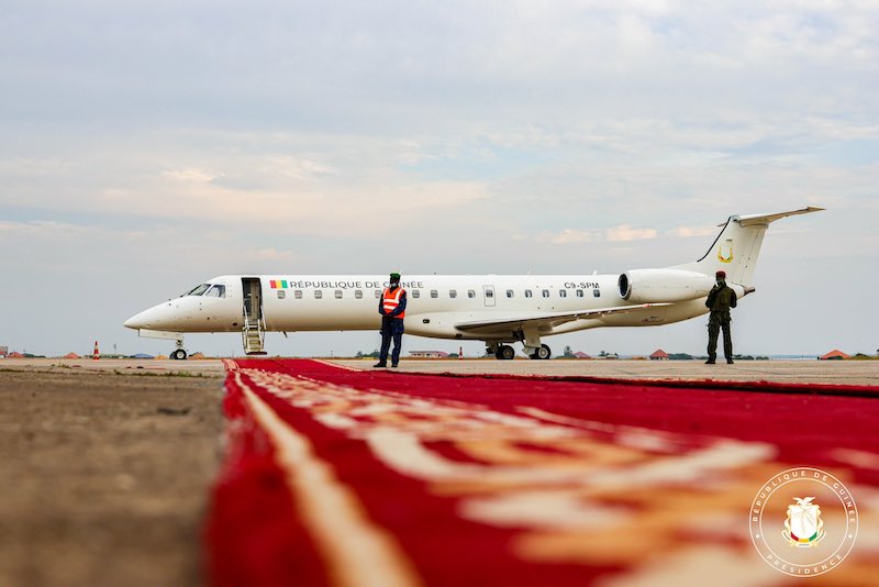 Transport aérien : Avion Guinéen